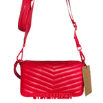 Bolsa Roja Steve Madden con Diseño Acolchado y Monedero - Correa Ajustable